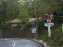 Arriving at La Vacquerie (650 m alt.), the village in Larzac where Mas Haut-Buis is located